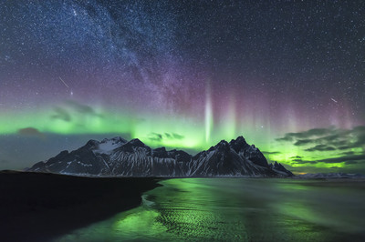 Denis Feiner - Aurora and milky way Auszeichnung  Kategorie „Dämmerungs- & Nachtfotografie“
